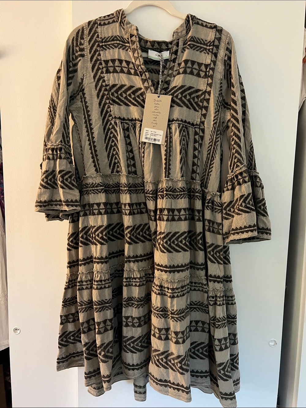 Devotion TWINS Ella Tiered Midi Dress in Beige and Black NWT